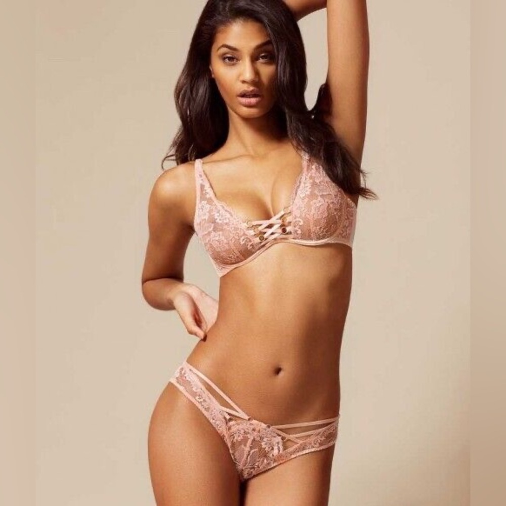 NWT Agent Provocateur Essie Set